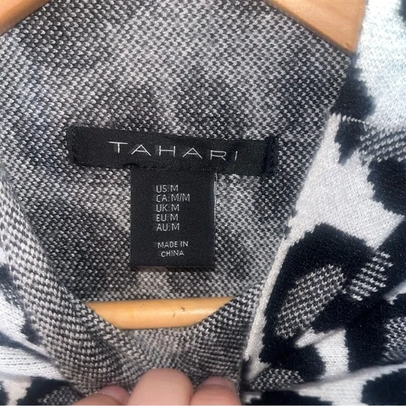 Leopard Print Mock Neck Sweater - Picture 4 of 6